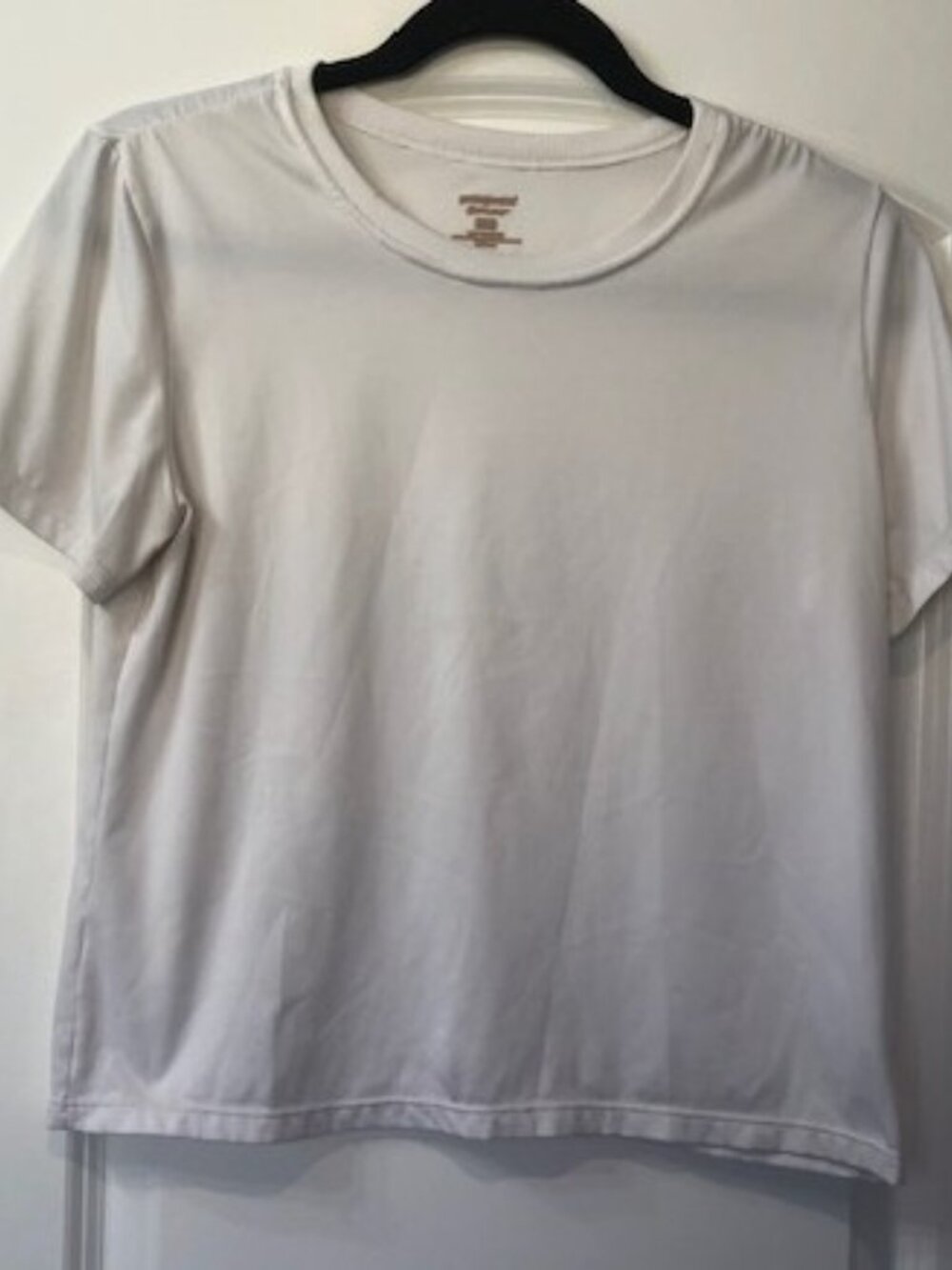 Patagonia White T Shirt, size S - Picture 6 of 6